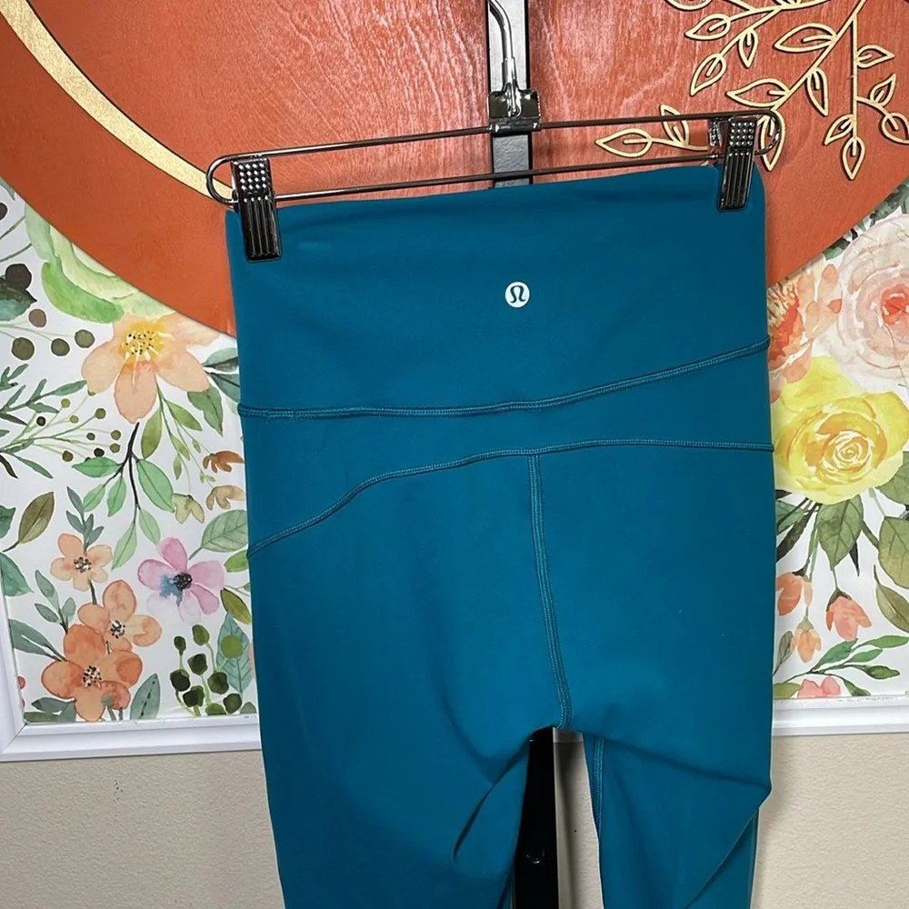 Lululemon In Movement leggings Everlux Bermuda Teal Women's Size 4